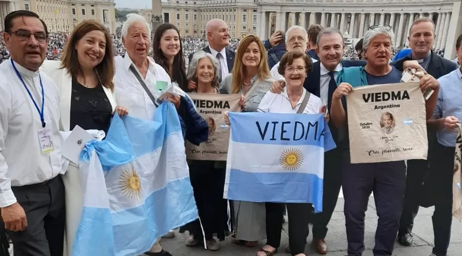 Don Zatti Santo, ” es un honor para nuestro pueblo” dijo la Gobernadora de Río Negro Arabela Carreras.