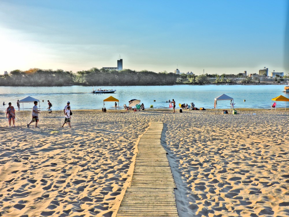 BUENA OCUPACIÓN EN CIUDADES ENTRERRIANAS SOBRE LA COSTA DEL RÍO URUGUAY