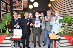 FEHGRA recibió la Medalla de Oro de la Orden del Camino de Santiago por sus 80 años de trabajo comprometido por el desarrollo del sector