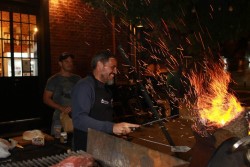 La campeona de la Empanada Tucumana y el fundador de la Fiesta Nacional del Asado con Cuero estarán presentes en Caminos y Sabores.