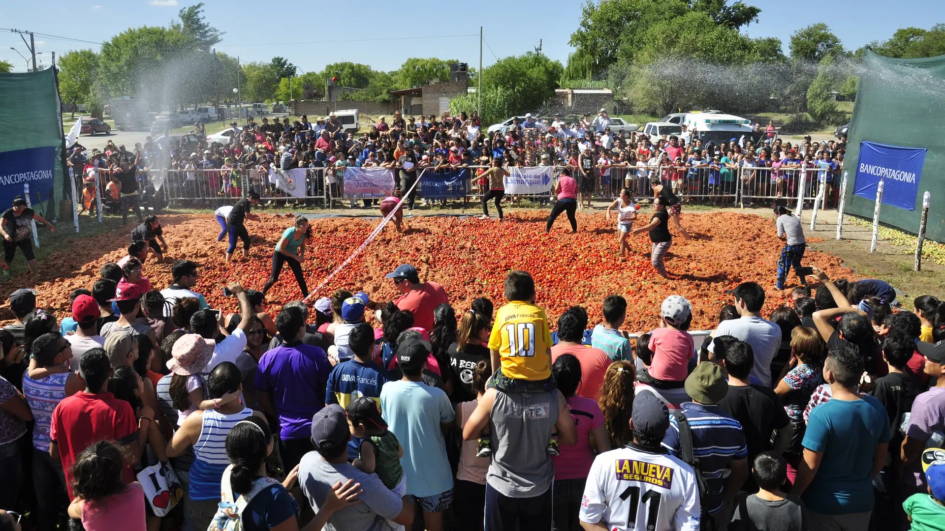 Lamarque celebra a la producción con una nueva Fiesta del Tomate