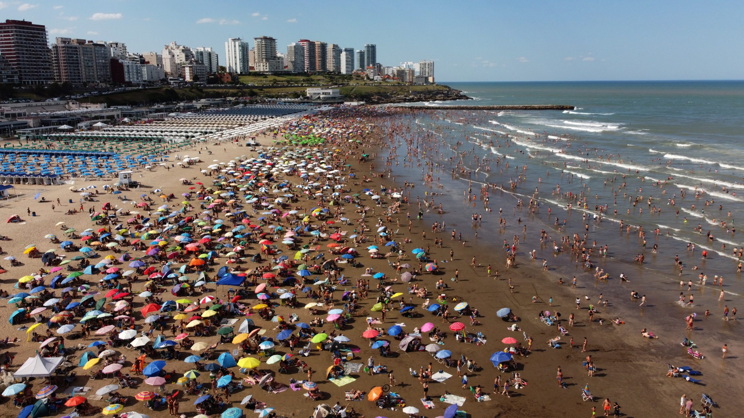 Más de 643.000 turistas eligieron Mar del Plata durante la primera quincena de enero