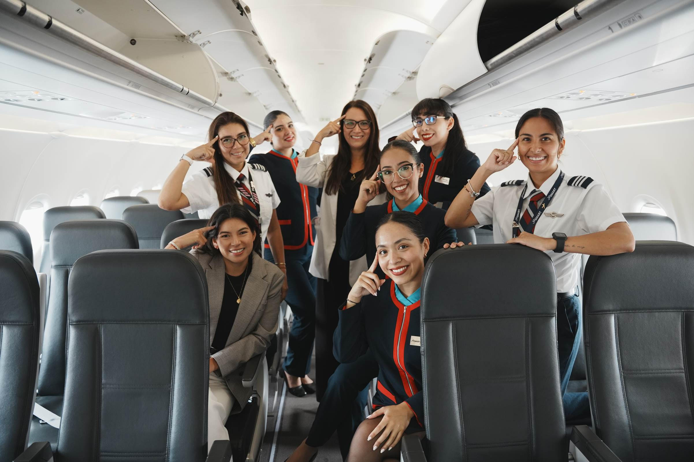 “En JetSMART volamos todas” la aerolínea sudamericana lanza campaña en conmemoración del Día Internacional de la Mujer